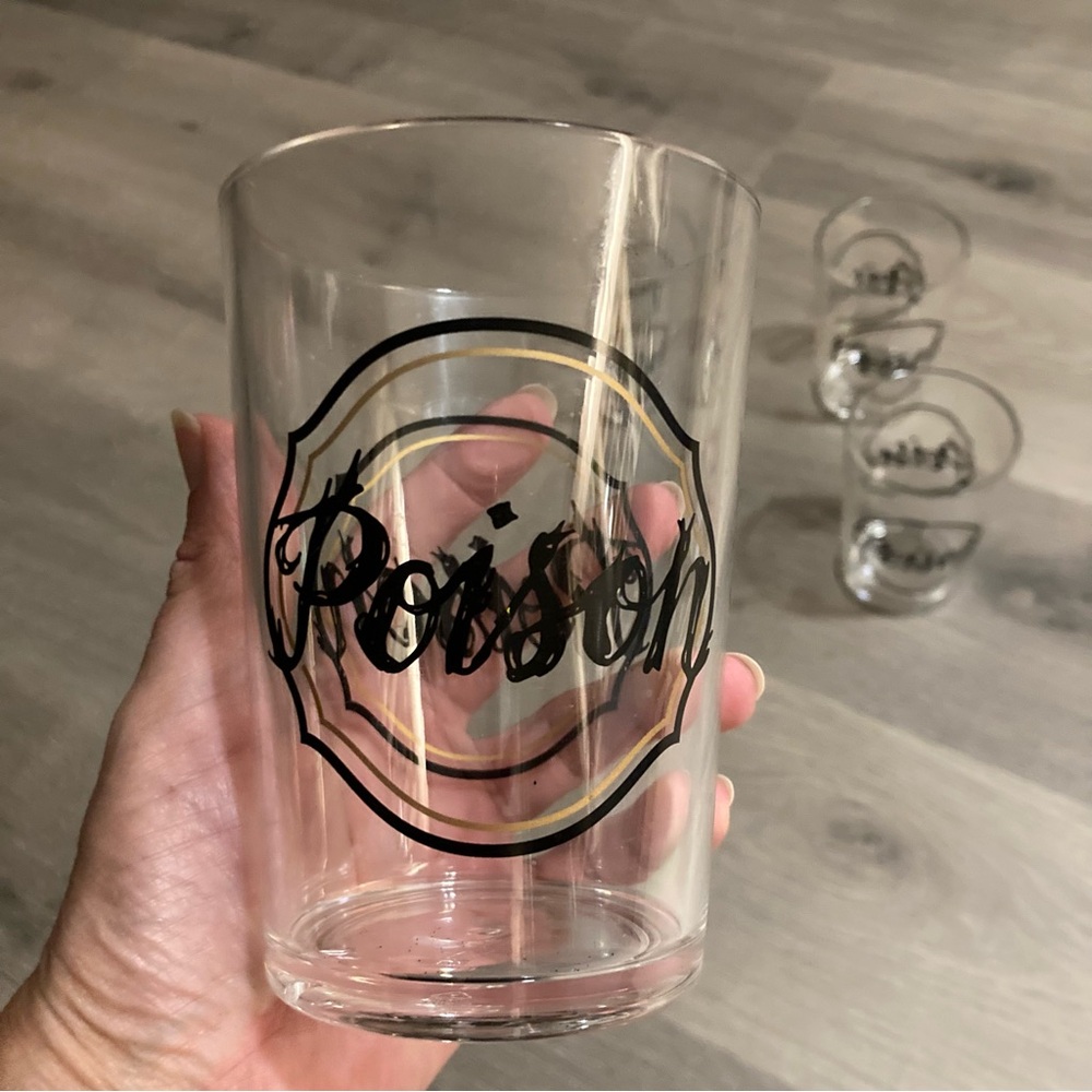 Set of 4 “poison” reusable plastic drink ware cups